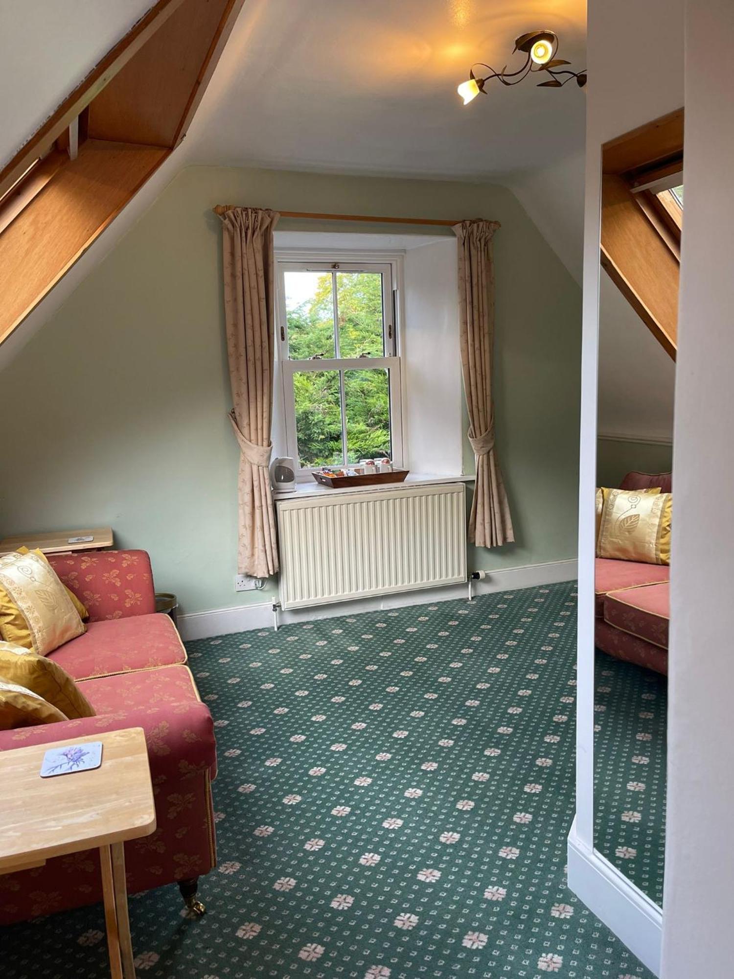 Ravenscourt House, Guest House Grantown-on-Spey Esterno foto