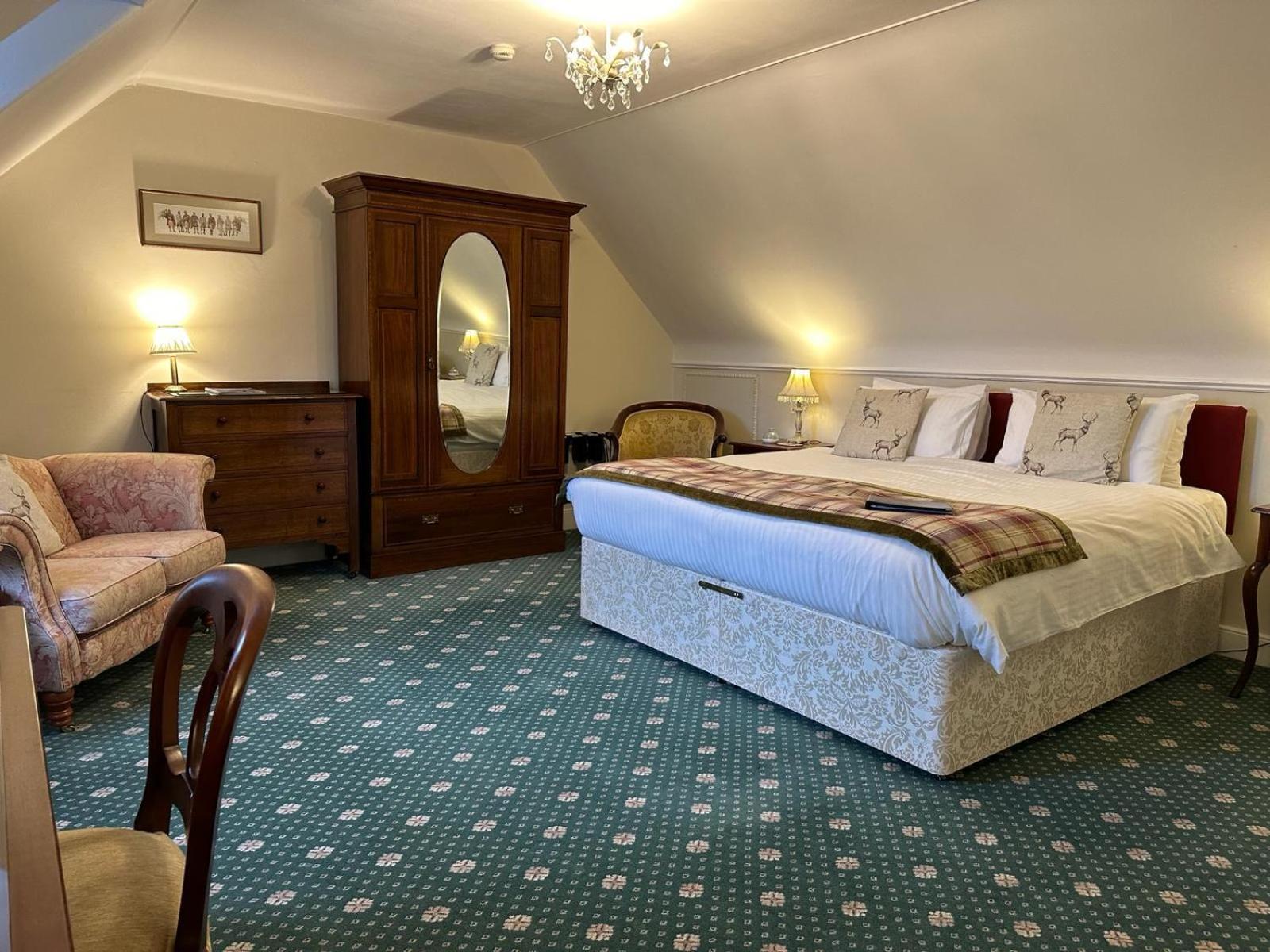 Ravenscourt House, Guest House Grantown-on-Spey Esterno foto