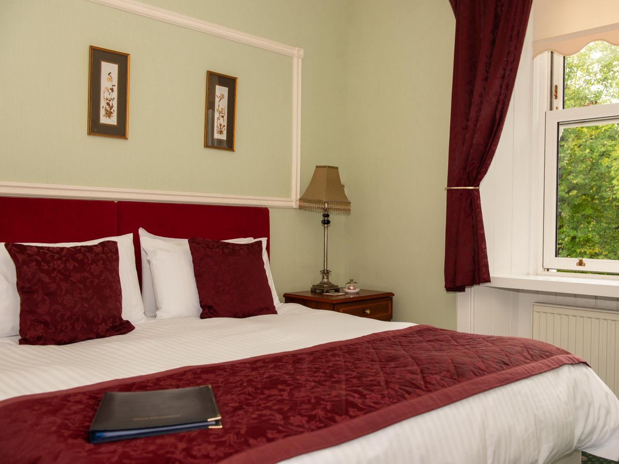 Ravenscourt House, Guest House Grantown-on-Spey Esterno foto