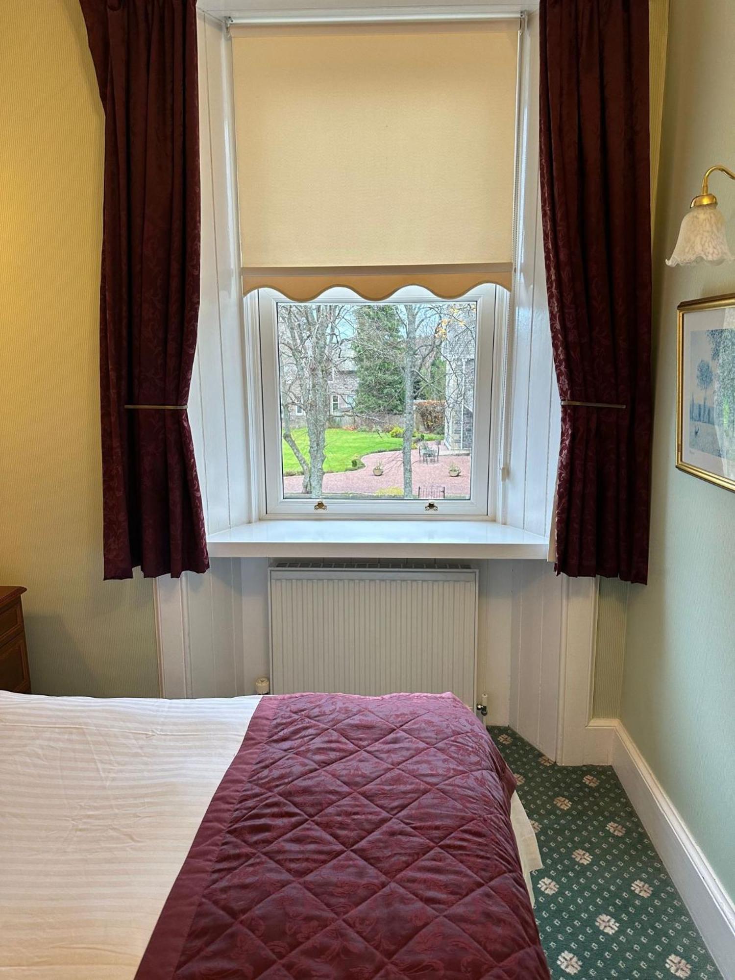 Ravenscourt House, Guest House Grantown-on-Spey Esterno foto